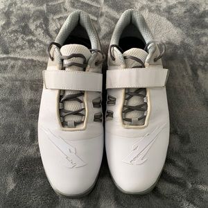 Velaasa Strake: Olympic Weightlifting shoe